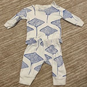 Lewis stingray print pajamas baby 0-6 months